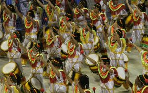 Lee más sobre el artículo Las mejores ciudades para vivir el carnaval en Brasil