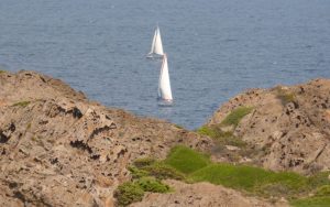 Lee más sobre el artículo Qué ver y hacer en Roses en Girona – Guía completa para tus vacaciones en la Costa Brava